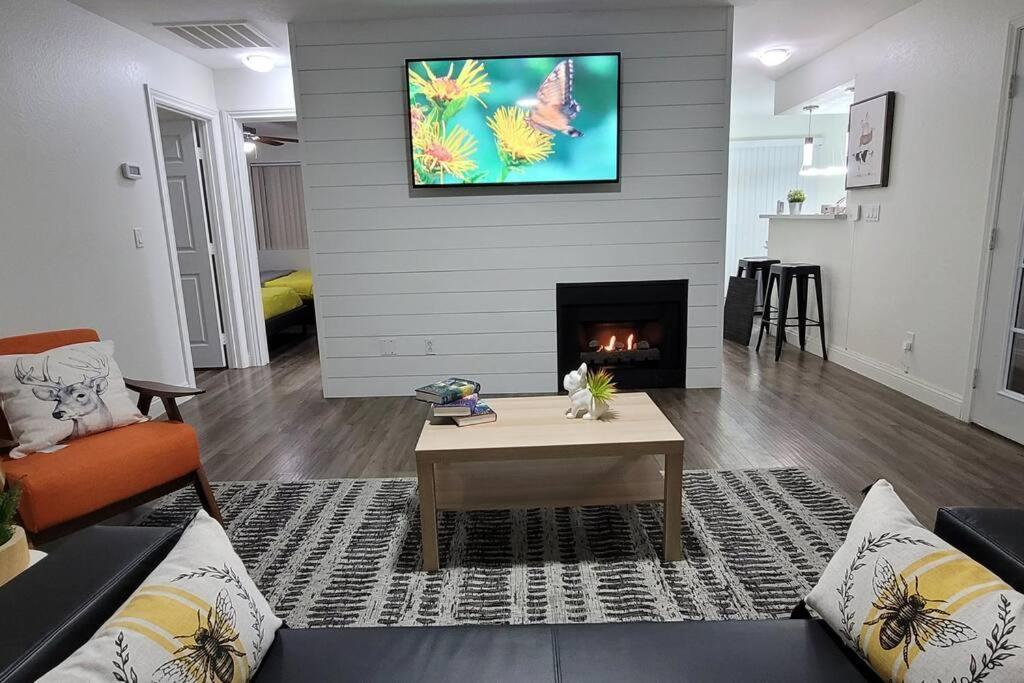 L - Fully Remodeled And Professionally Decorated Las Vegas Eksteriør bilde
