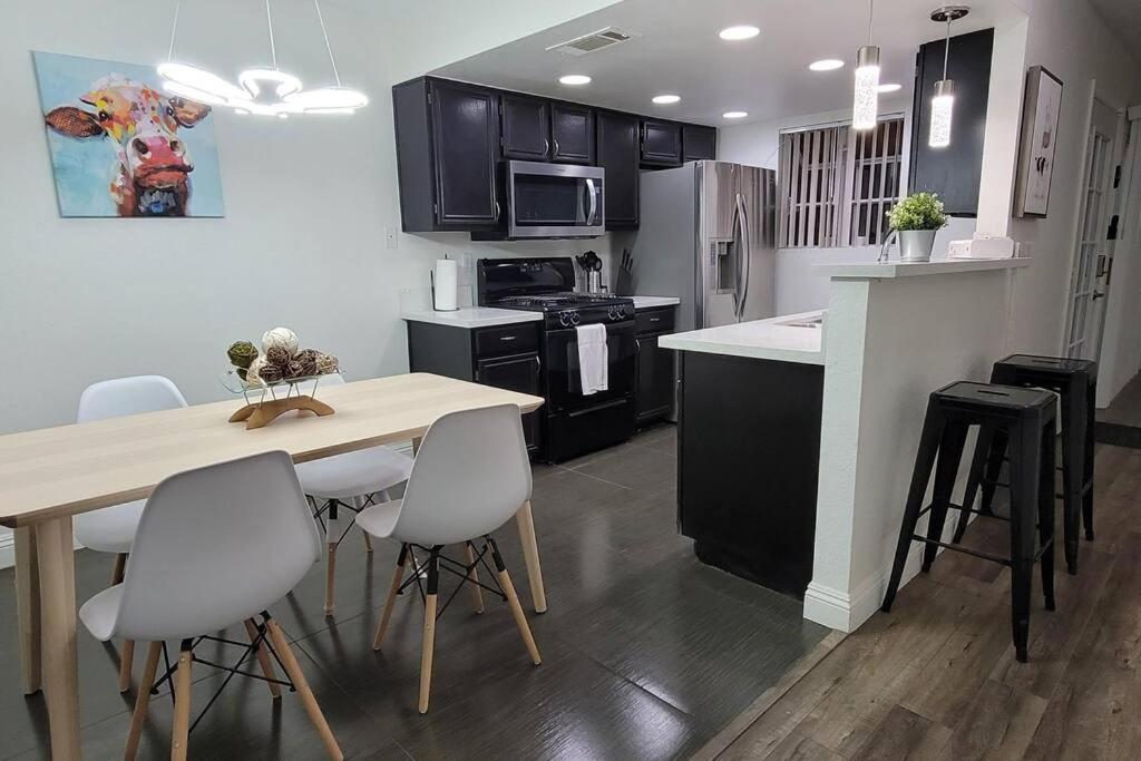 L - Fully Remodeled And Professionally Decorated Las Vegas Eksteriør bilde